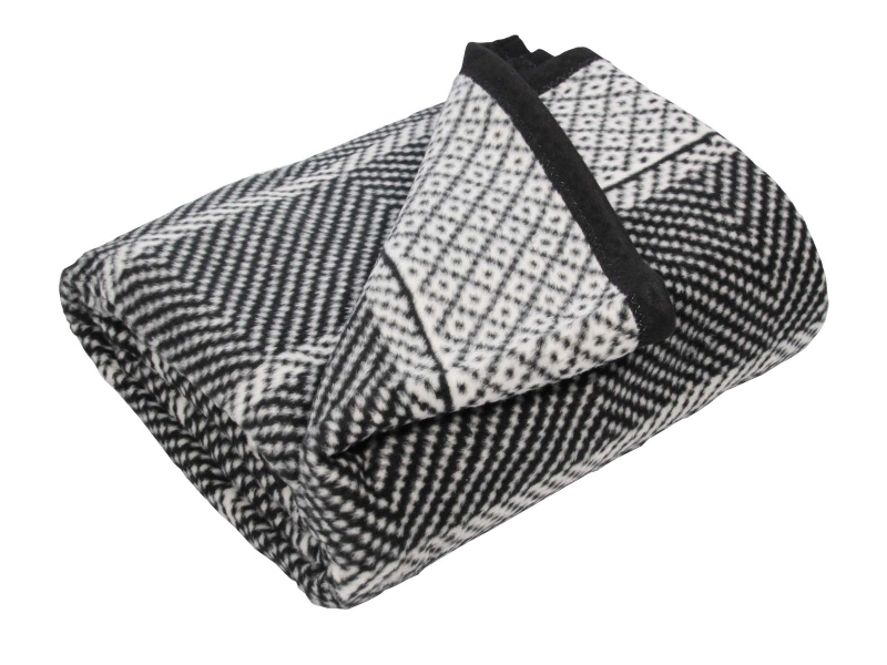 Wohndecke 150x200 cm, Old Port Herringbone , 1.380 g, waschbar, Öko-Tex-Standard 100, hochwertiger RESTPOSTEN