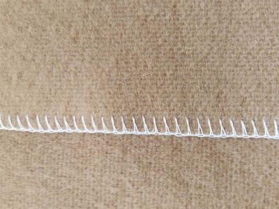 Brandschutzgeprüfte Wohndecke Kamel 140x200, nach DIN EN ISO 12952-1, Öko-Tex-Standard 100